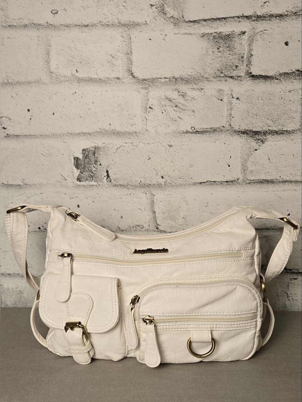 Angel Barcelole White Leather Crossbody Bag Multi Pocket Gold Hardware